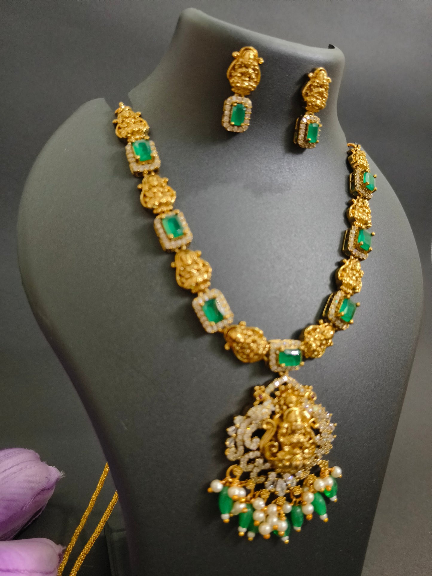 Gemstone Symphony Antique Necklace Set