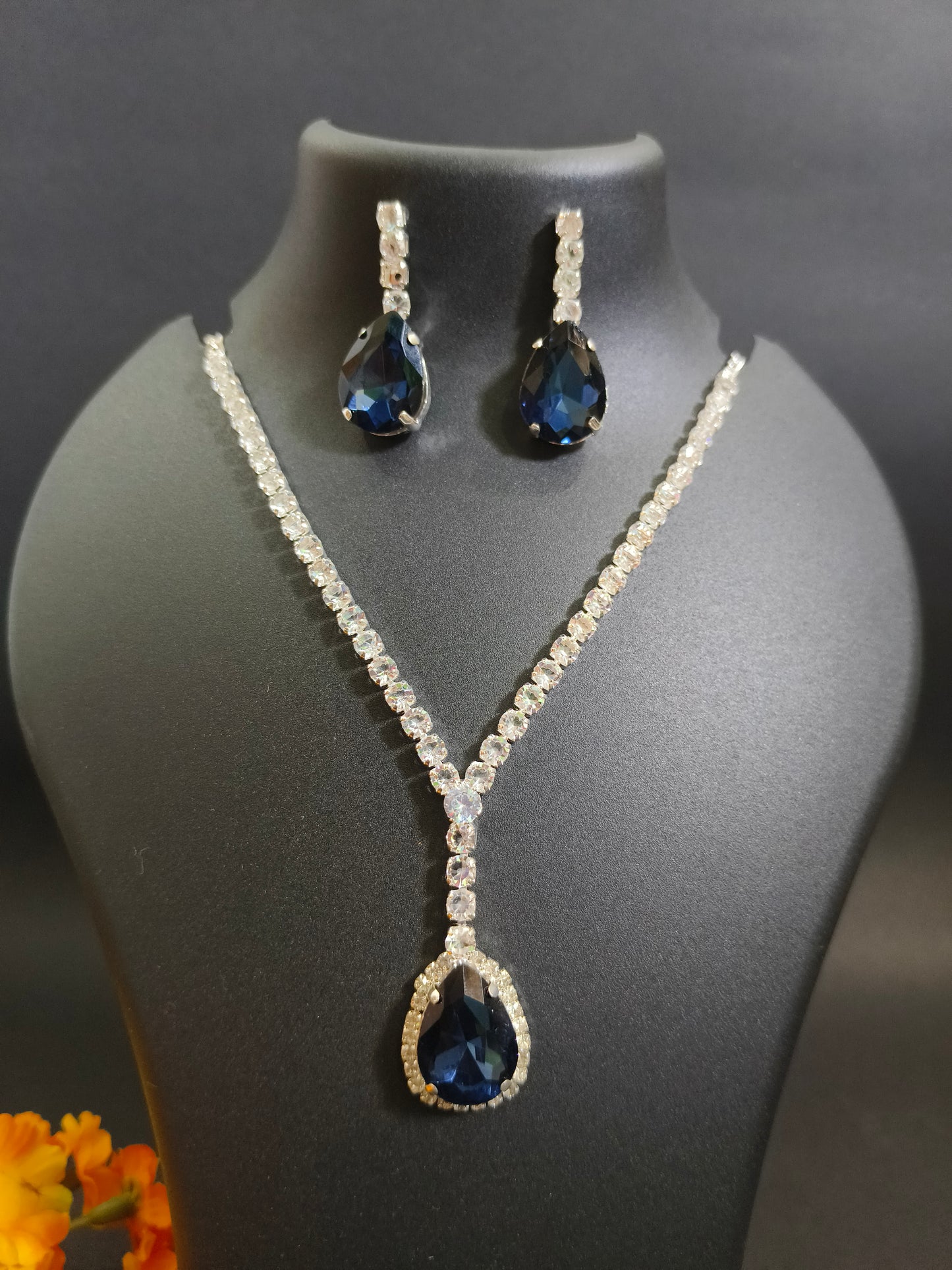 Pear-Shaped Blue Crystal Necklace Set - Silver Tone with AD Stones