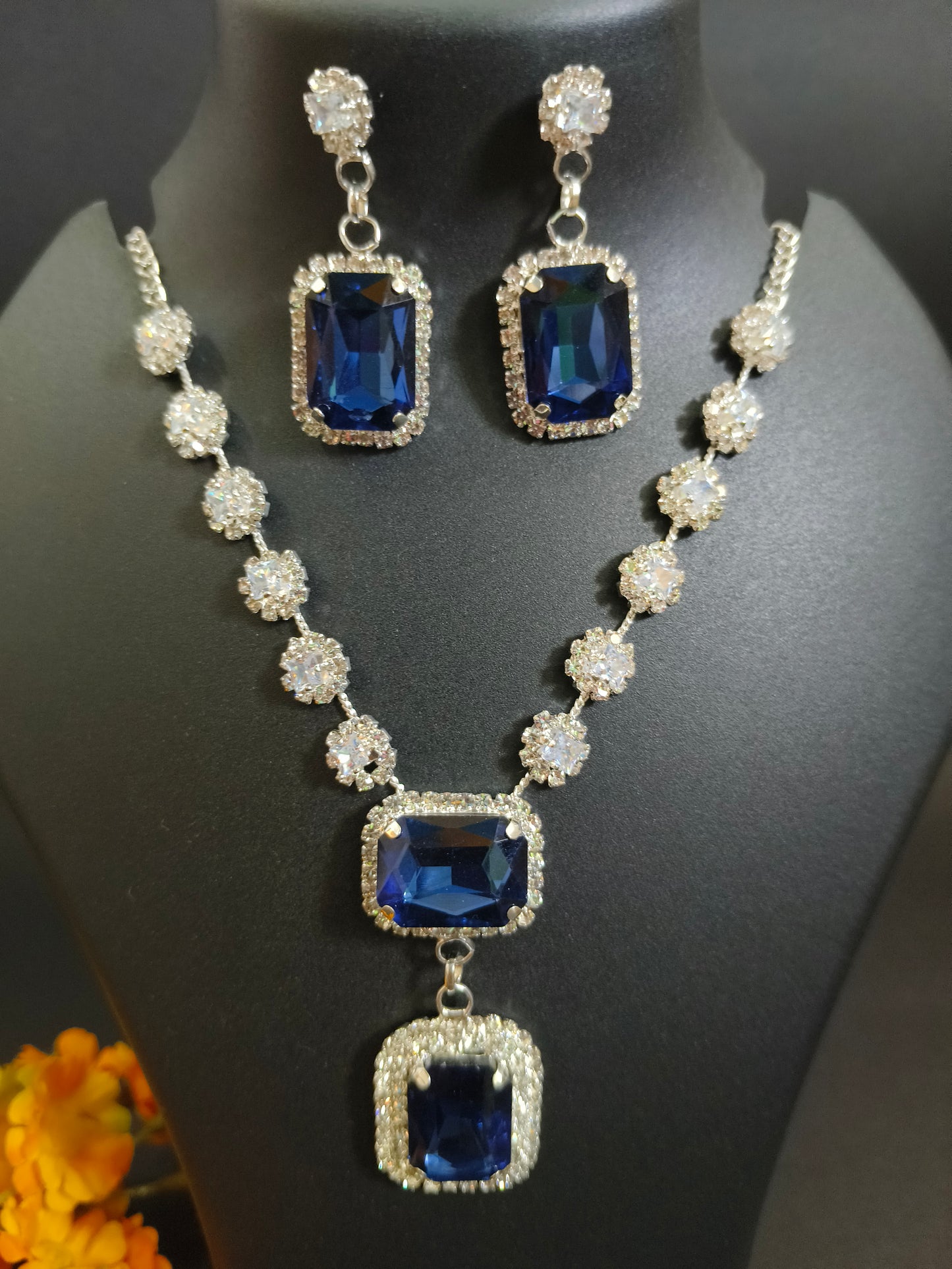 Dazzling Blue Crystal Jewelry Set