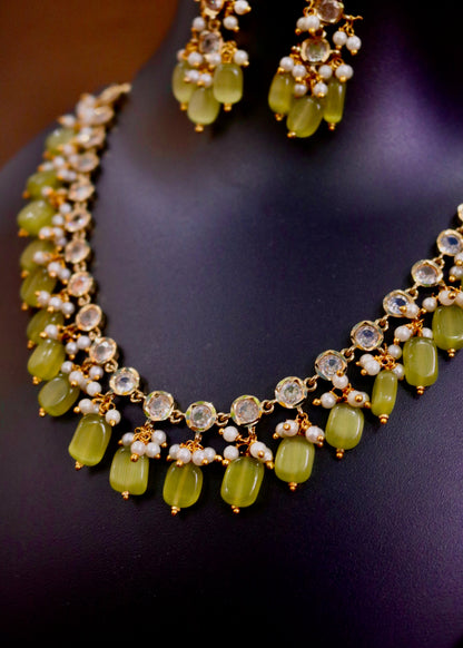 Golden Elegance Necklace Set -Green