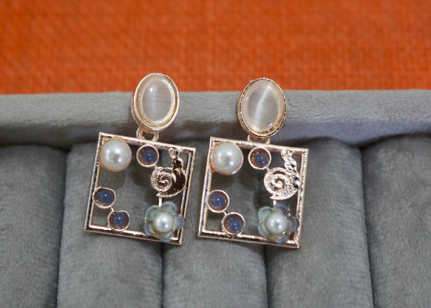 Sparkly Squares Earrings