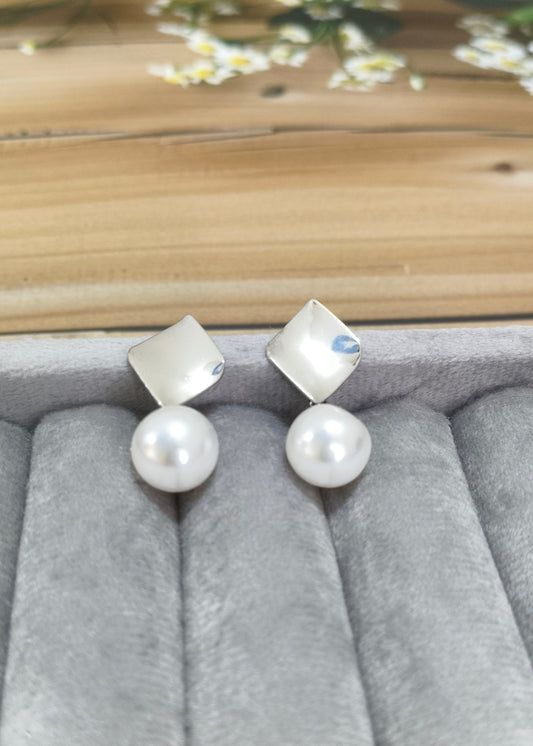 Silver Plated Pearl Drop Earrings