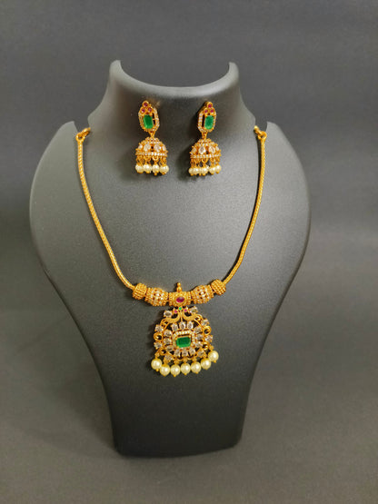 Golden Aura Necklace Set