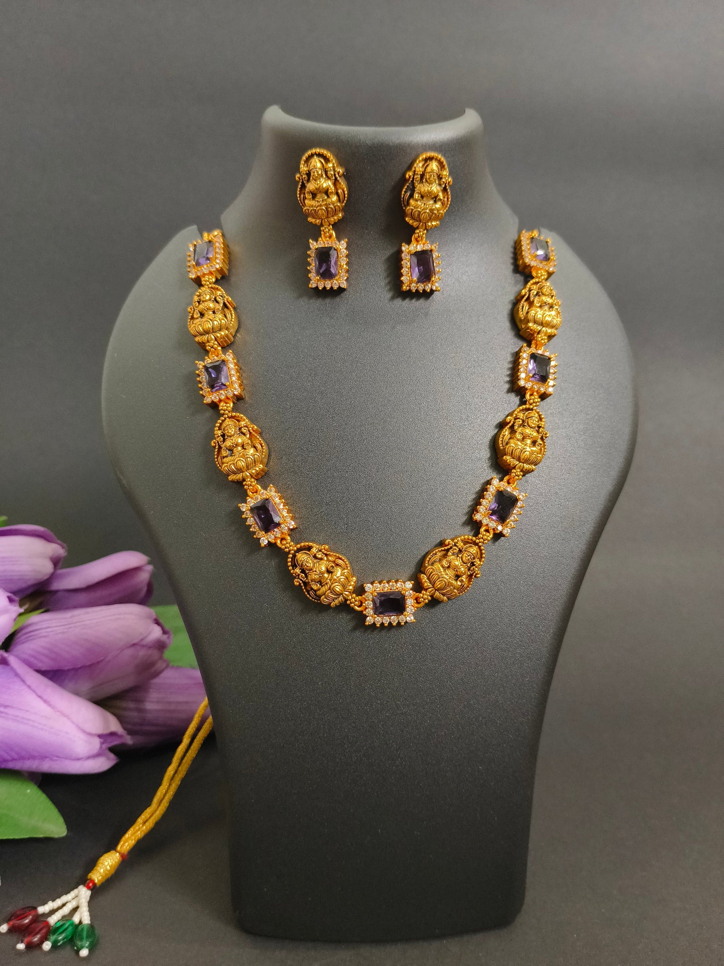 Antique Regal Radiance Necklace Set