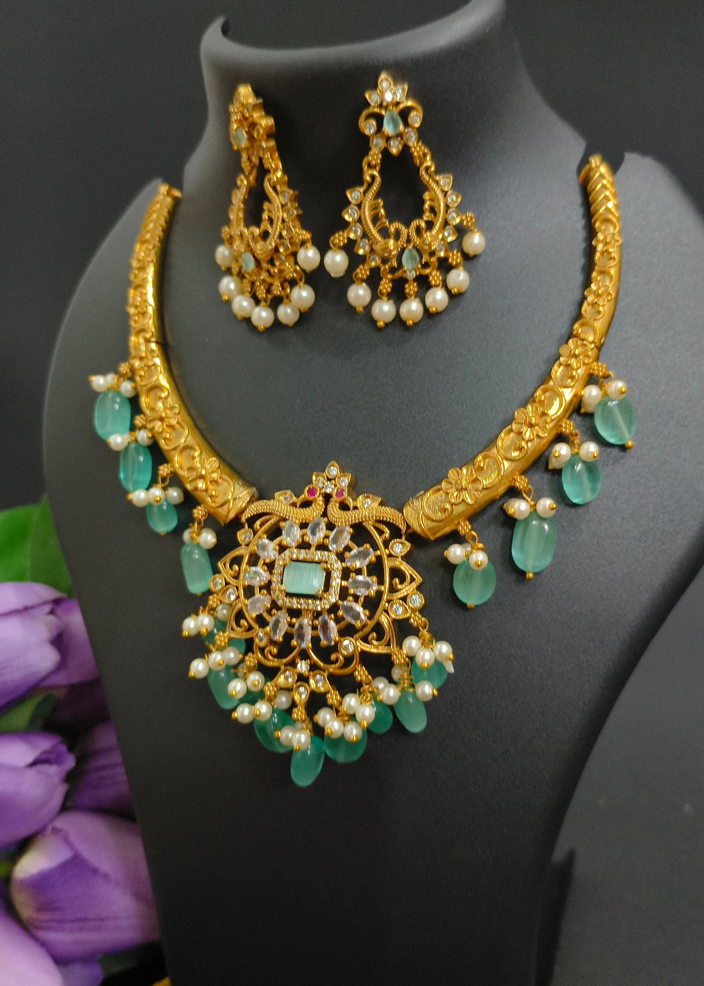 Royal Mint Cascade Necklace Set