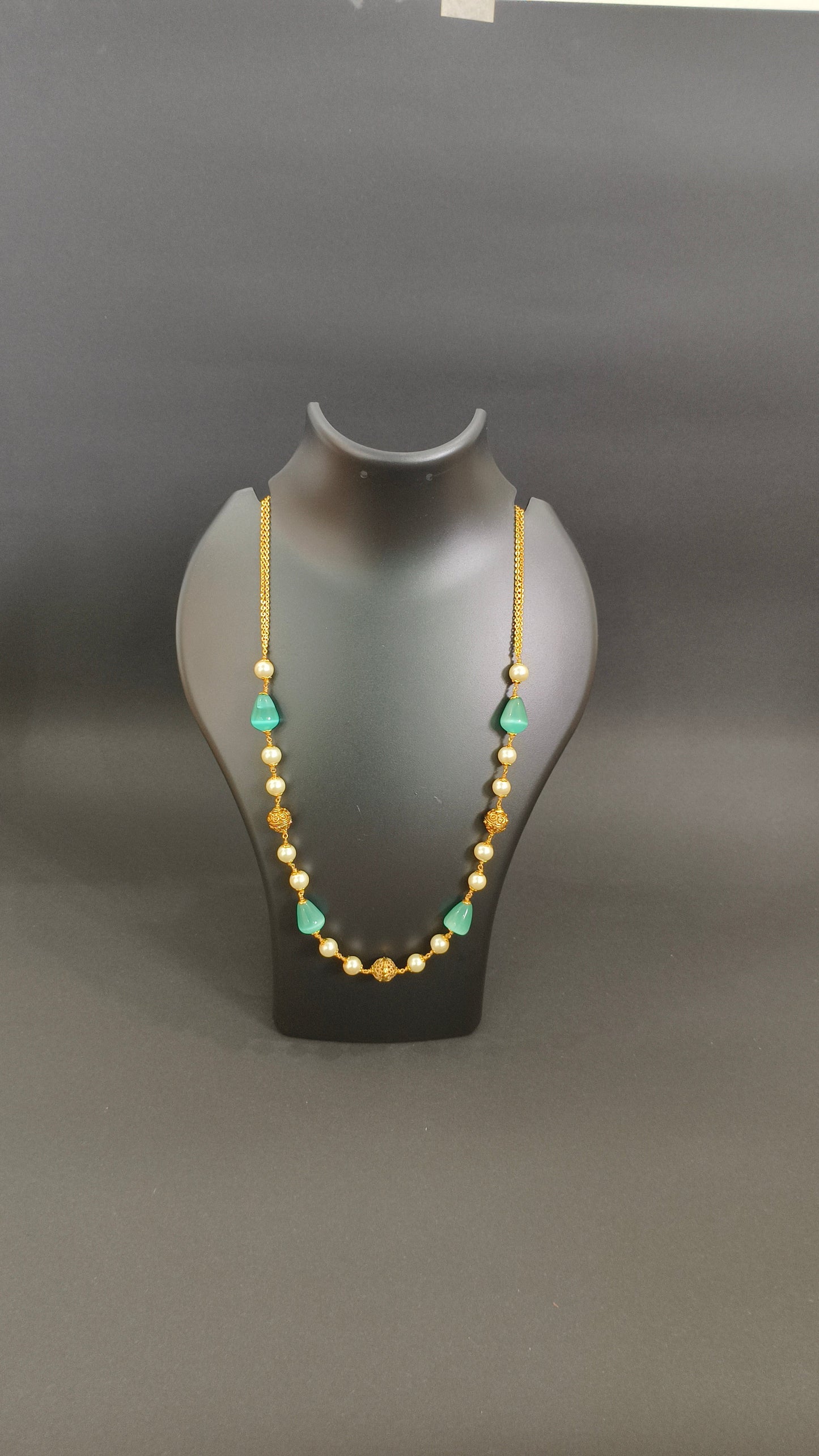 Blue Radiant Pearls Drop Necklace