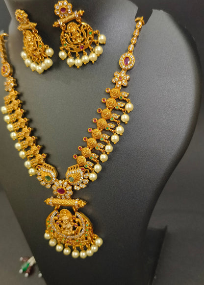 Golden Heritage Necklace Set