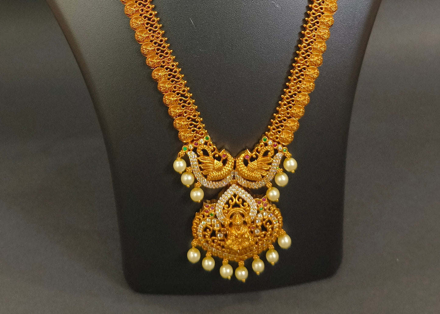 Timeless Elegance Necklace Set