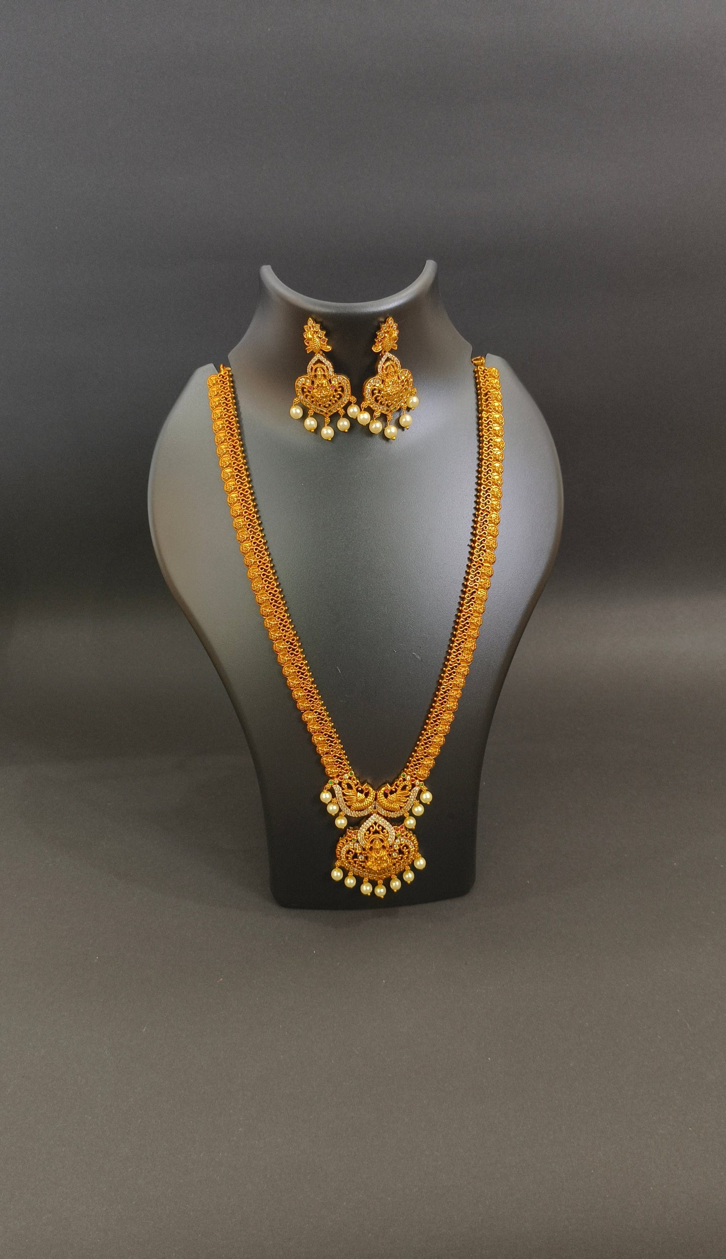 Timeless Elegance Necklace Set