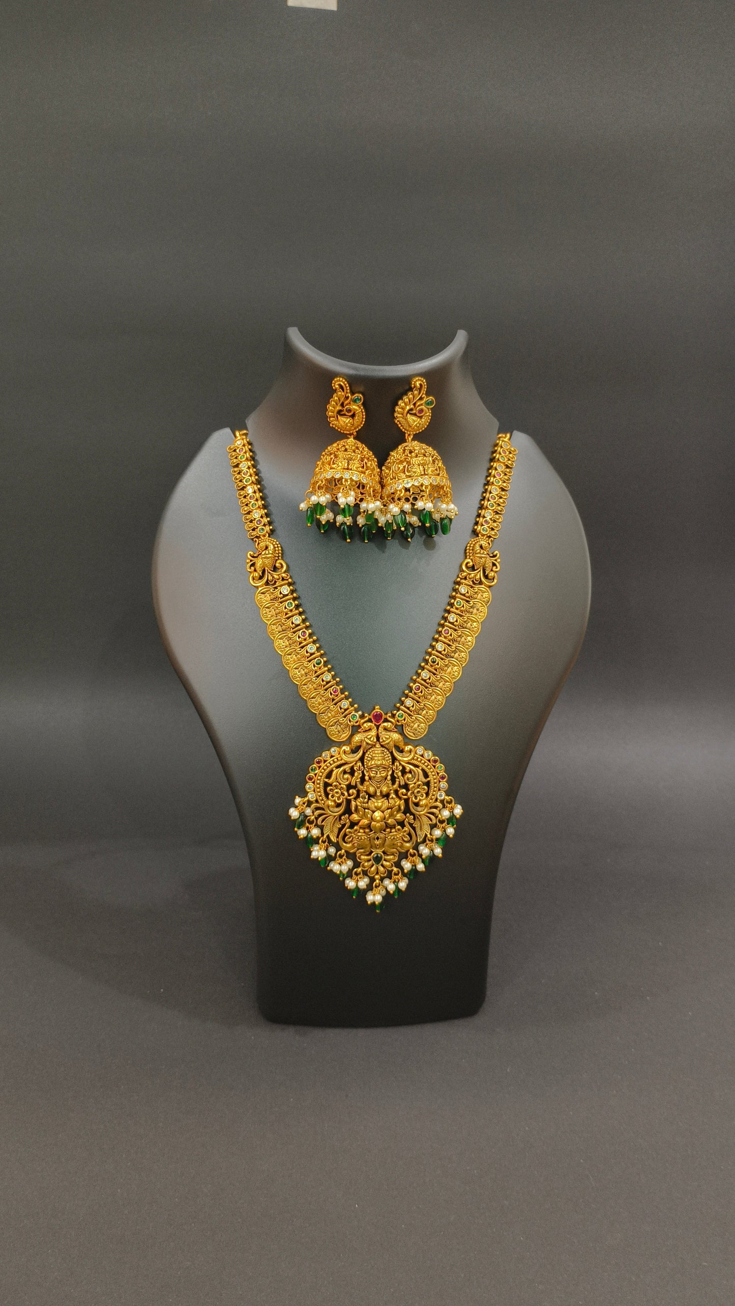 Divine Lakshmi Regal Embrace Necklace Set