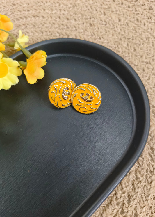 Swirl Stud Earrings -Yellow